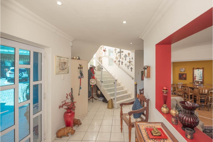 6 Bedroom Property for Sale in Humerail Eastern Cape